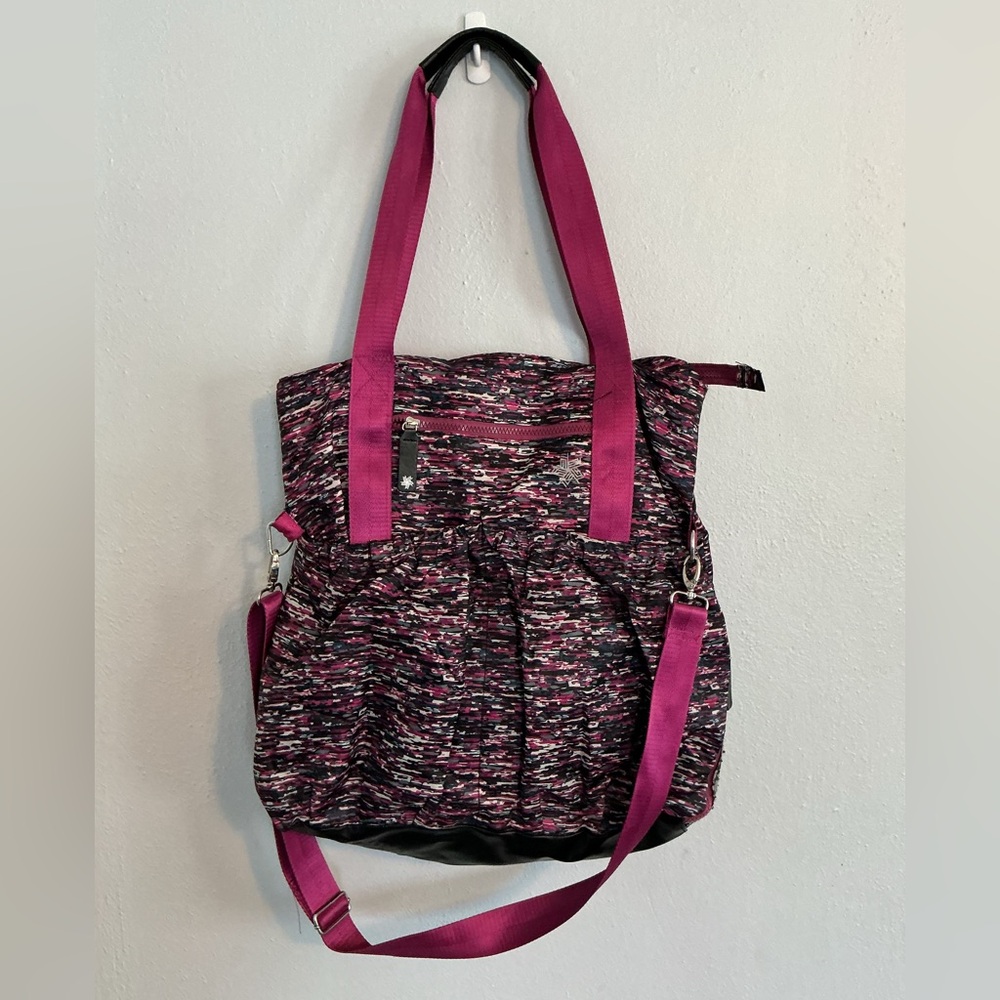 Tek GearWoman’s Pink, Black Speckled Tote Backpack.
